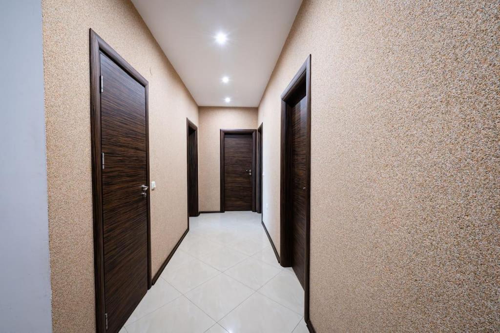 При Галя / Прекрасен Апартамент В Тих Квартал Varna Exterior foto